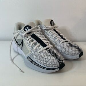 Nike Sabrina 1 Women’s Size 8 Magnetic White/Black Sneakers